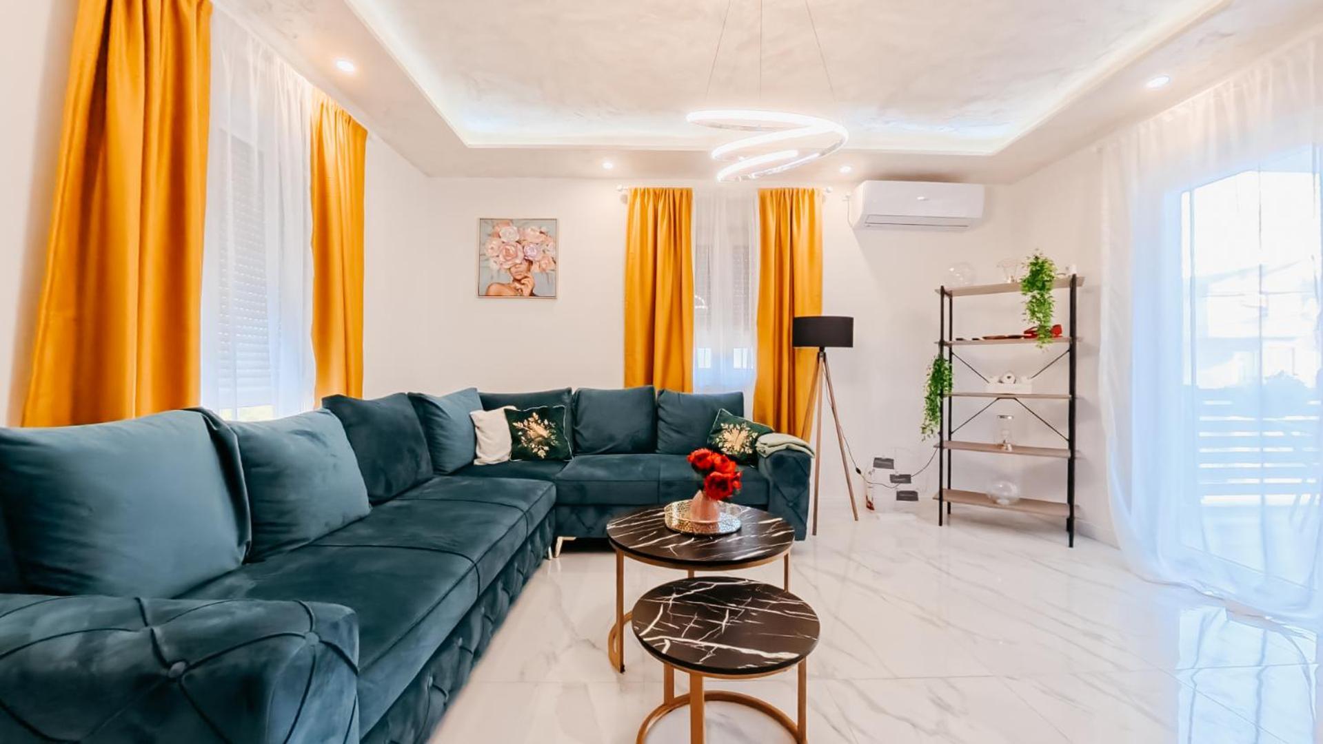 Luxury Apartment